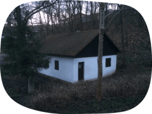 Oddílová chata v létě